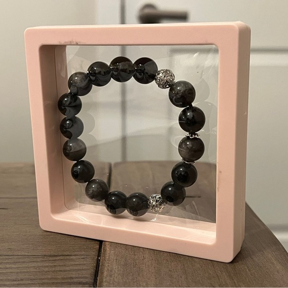 Silver Obsidian - Picture 4 of 5